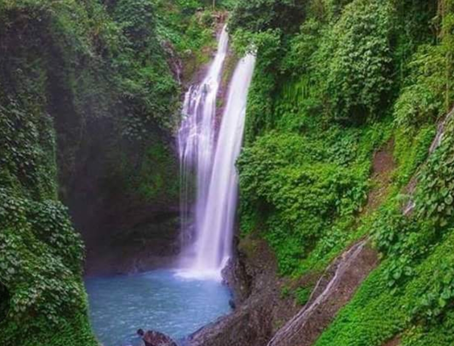 Aling aling Waterfalls Waterfalls in sambangan Village North Bali