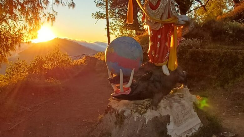 Mt Sanghyang hiking trail through tropical jungle