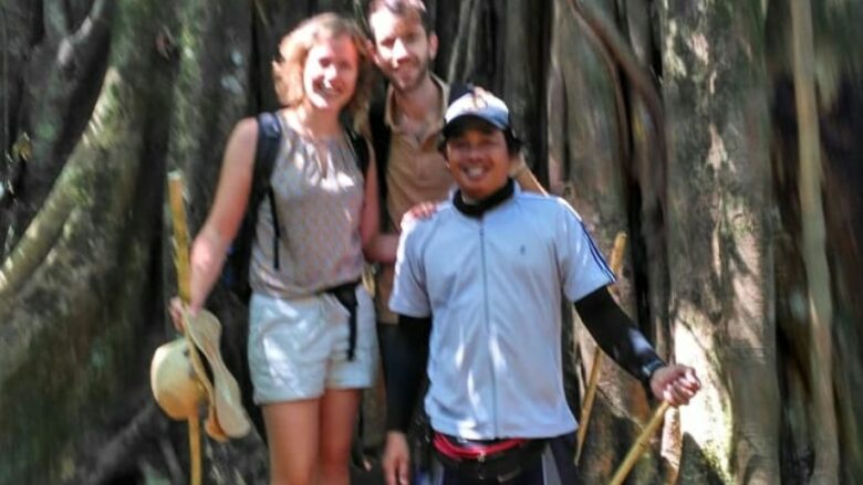local guide twin lake trekking north bali