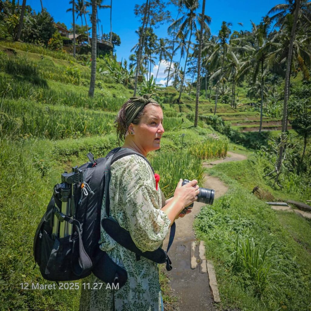 Temple, Rice Fields, White Cows, Traditional Houses & Local Craftsmanship