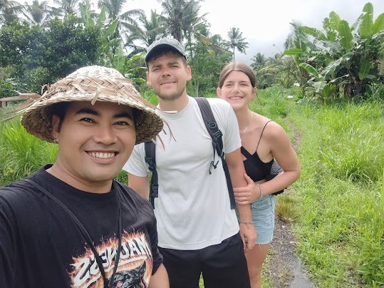 Local Guide | Sidemen, Karangasem, East Bali
Member of Bali Local Tour Guide Community